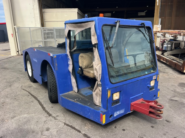 Push Back Tractor FMC B-350