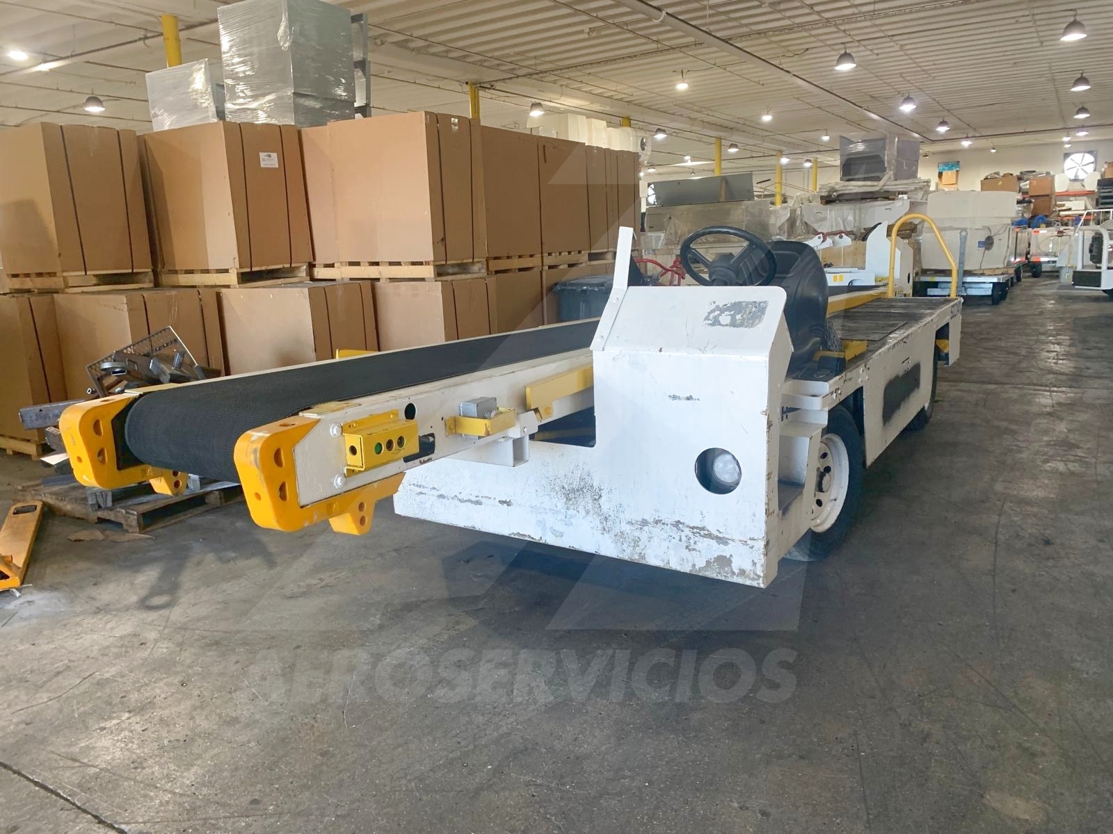 Belt Loader Tug 660