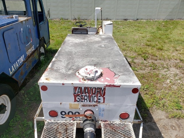 Lavatory Service Cart Par-Kan ELT-300