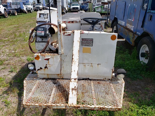 Lavatory Service Cart Par-Kan ELT-300