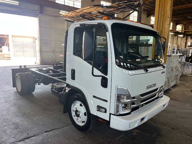 Truck Chassis Isuzu NPR - Gasoline