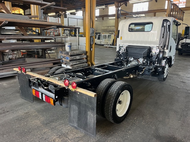 Truck Chassis Isuzu NPR - Gasoline