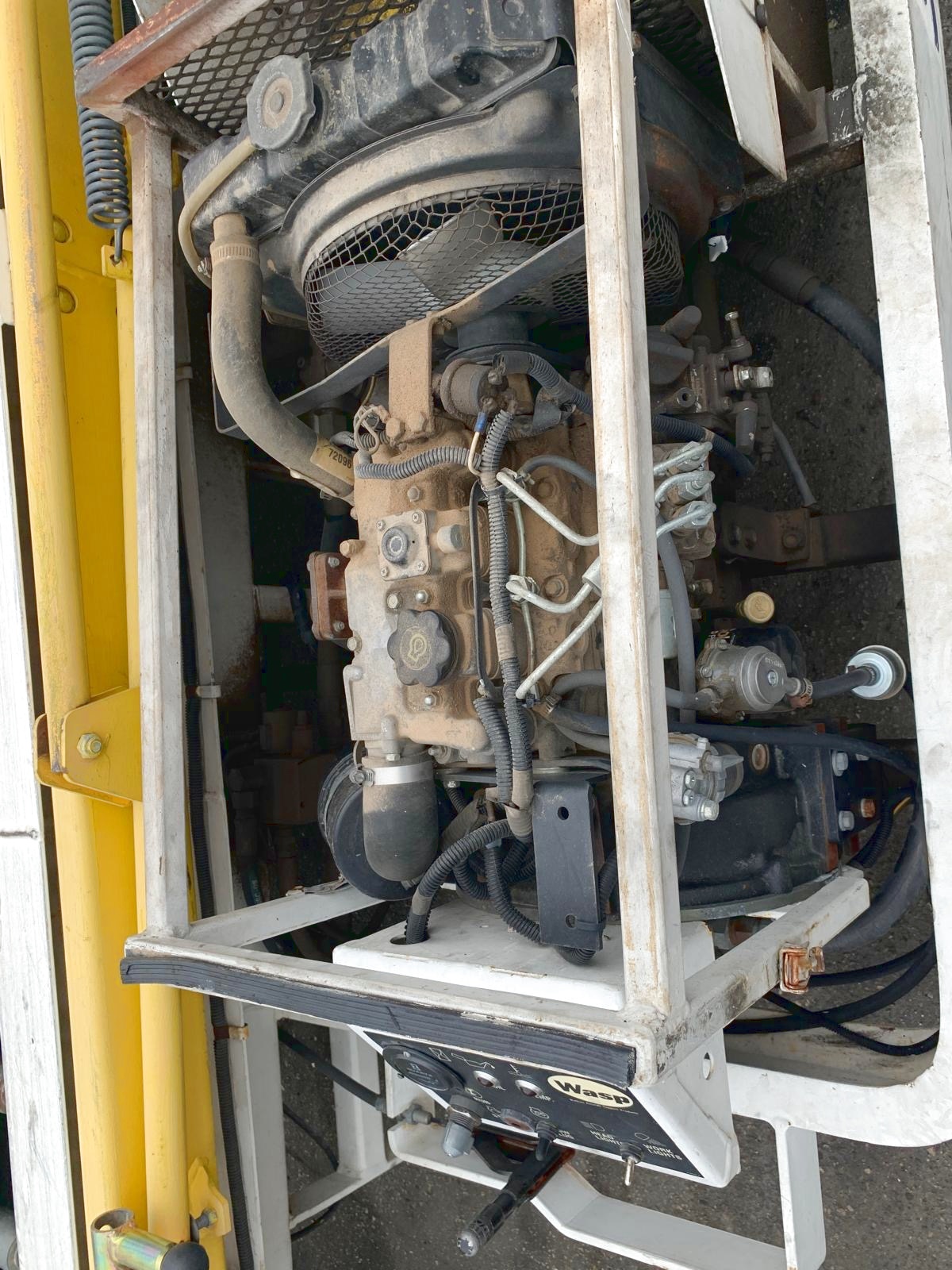 Towable Belt Loader Wasp A01771D-3304