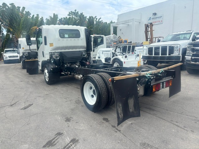 Truck Chassis Isuzu NPR - Gasoline