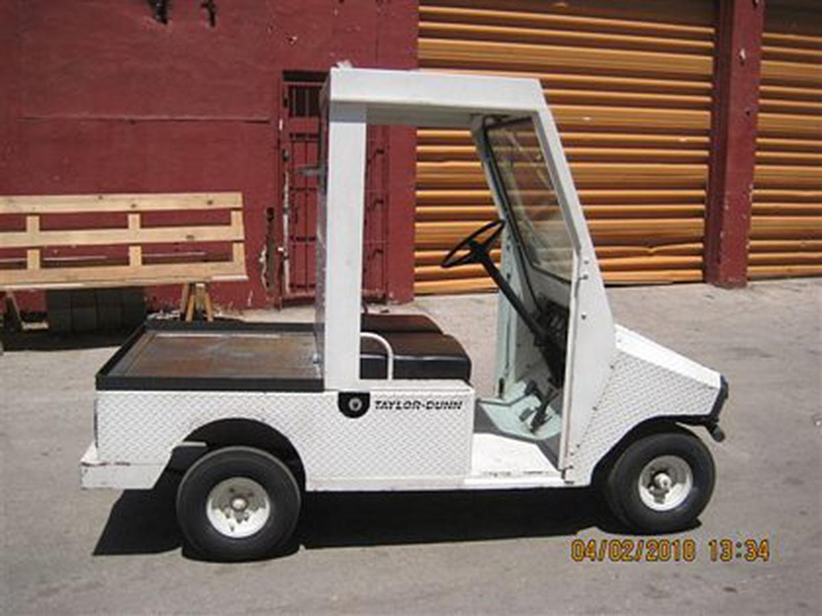 1995 Taylor-Dunn R6-80