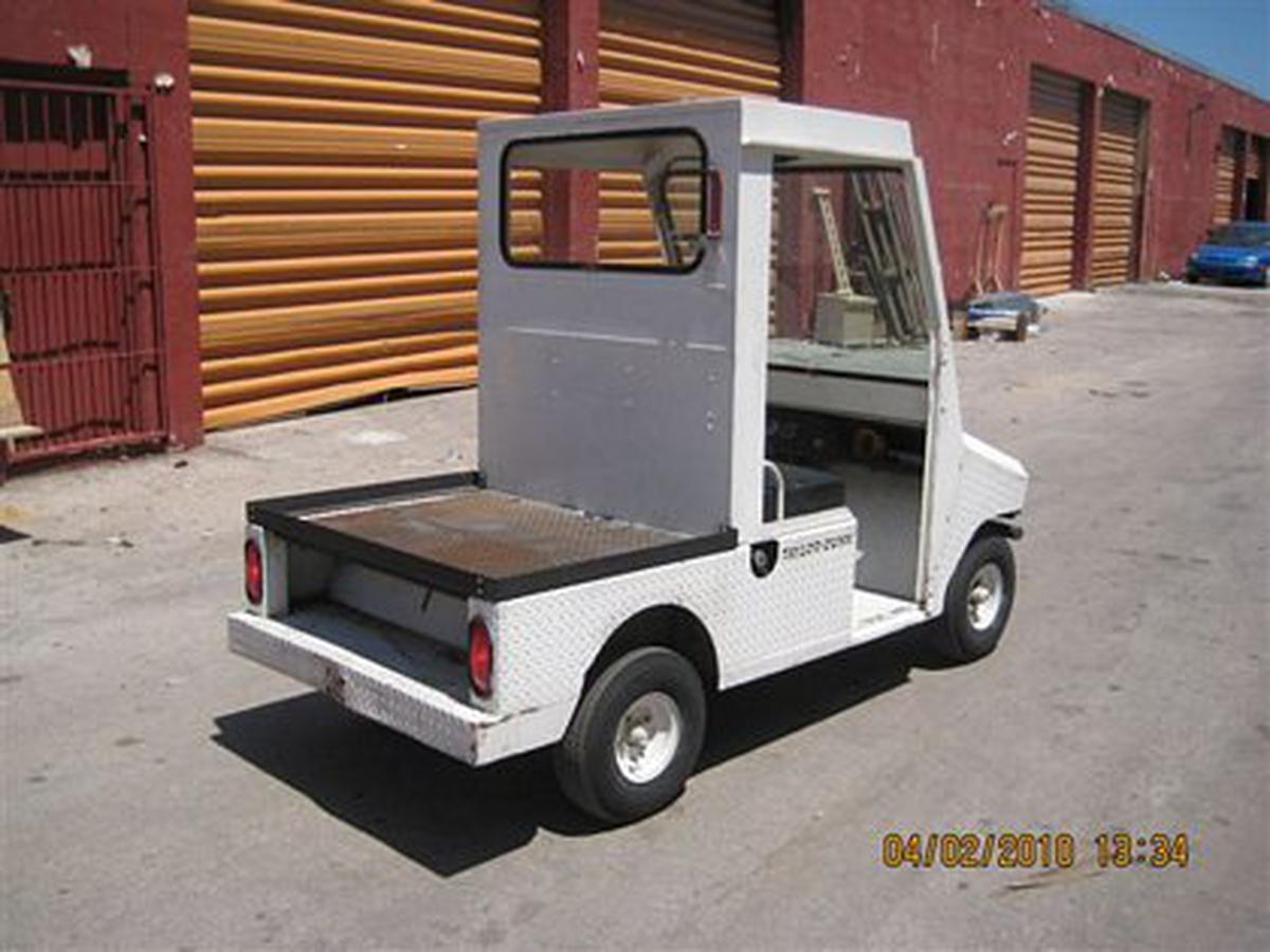 1995 Taylor-Dunn R6-80