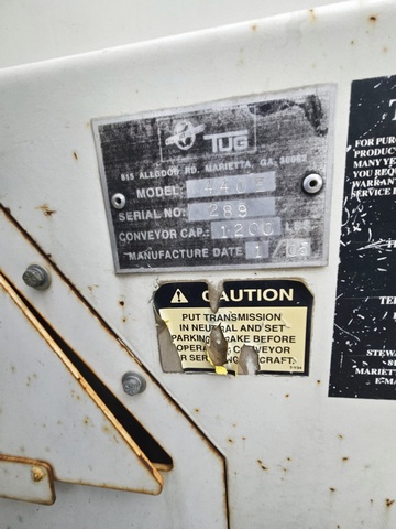 Belt Loader Tug 660E