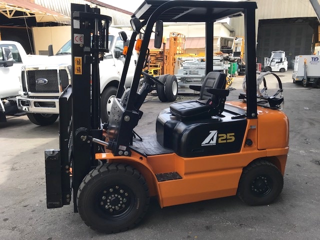 Fork Lift JJCC-CPQD25 Gasoline/LPG - 5,500 lbs