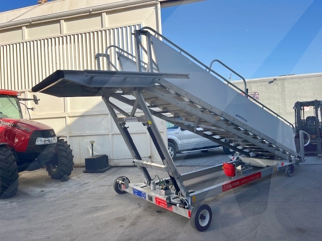 Passenger Stair Towable Standard GSE STD-95-145 2024