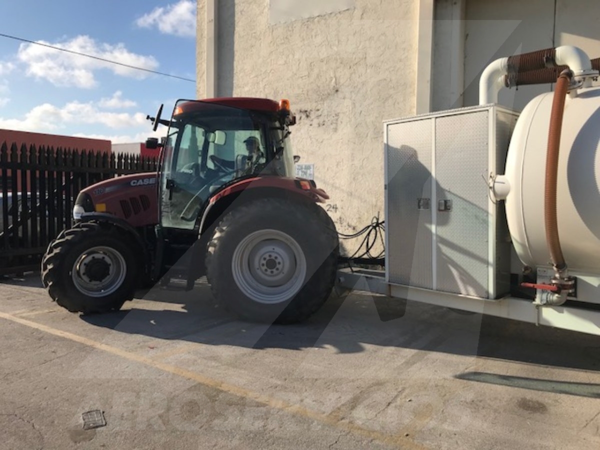 NexGen-T-2800 Mobile De-Icing Fluid Collection Unit with Tractor