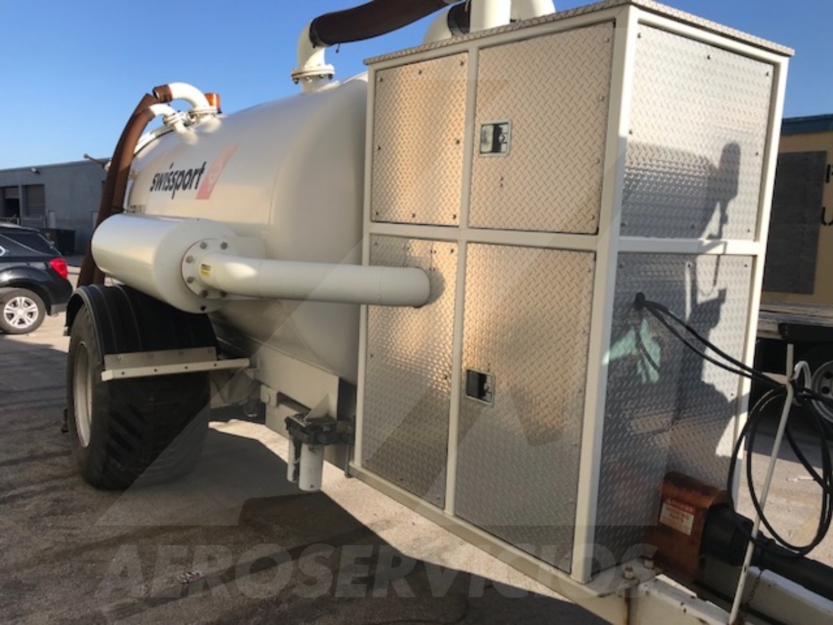 NexGen-T-2800 Mobile De-Icing Fluid Collection Unit with Tractor