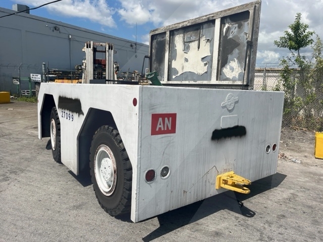 Push Back Tractor Stewart & Stevenson GT-50