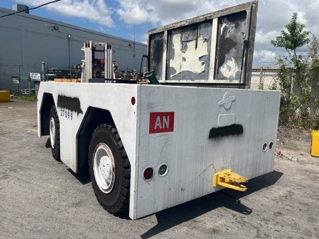 Push Back Tractor Stewart & Stevenson GT-50