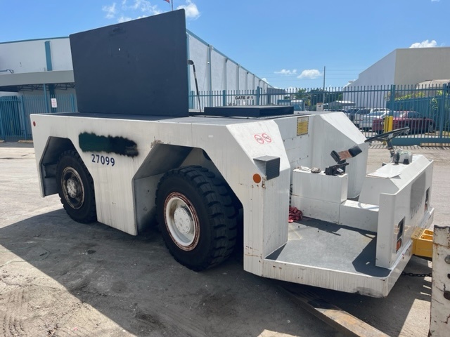 Push Back Tractor Stewart & Stevenson GT-50