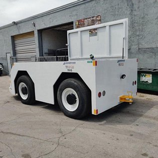 Push Back Tractor S&S GT-50