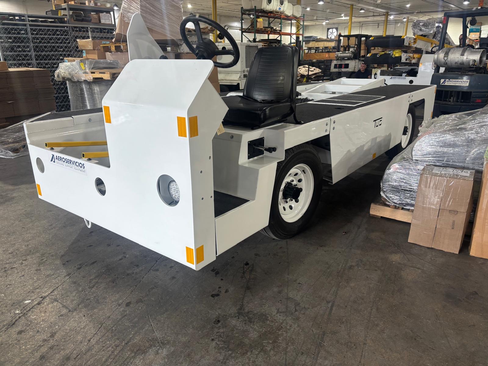 Belt Loader Tug 660