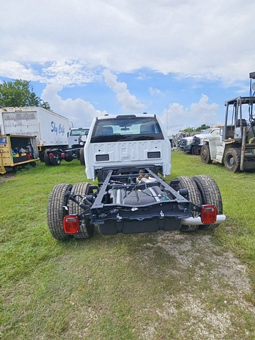 Truck Chassis Ford F-350 XL SD 2024