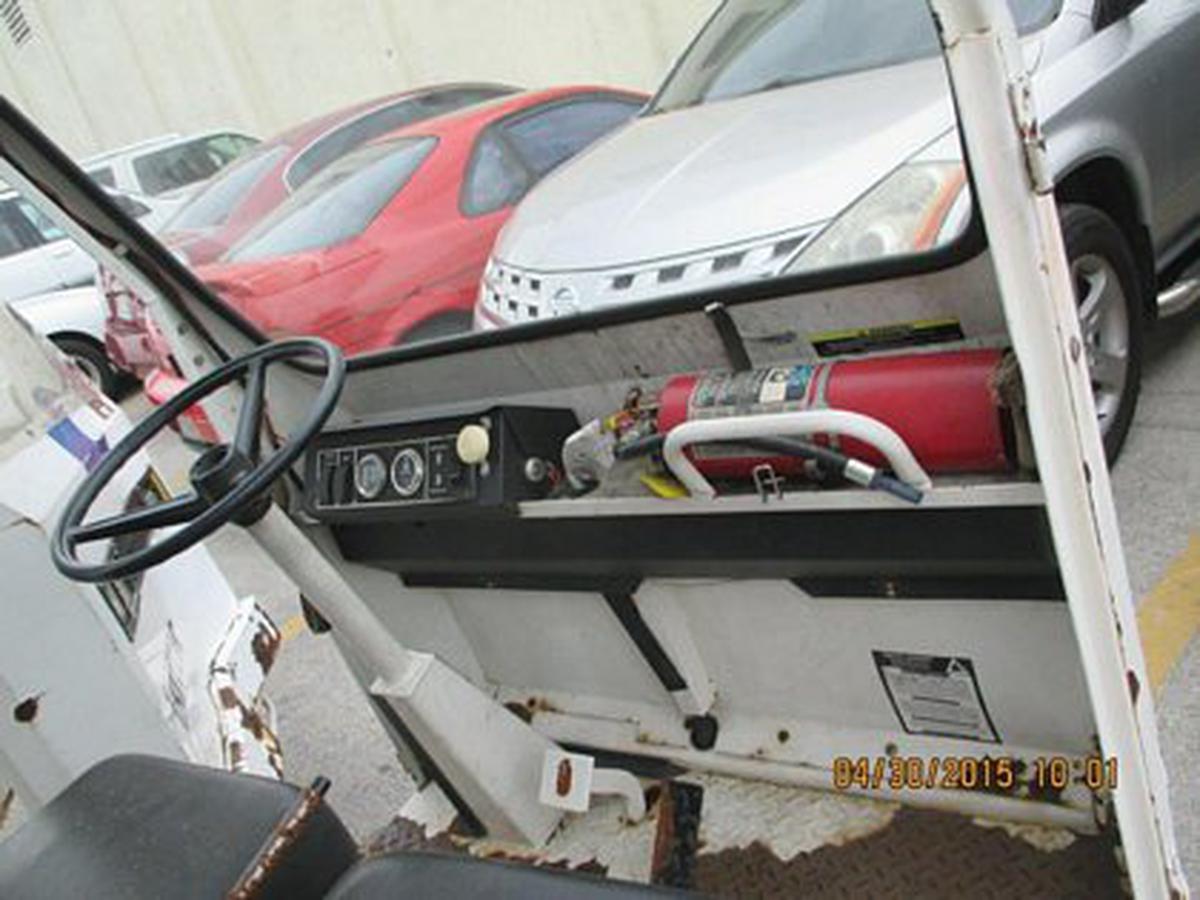 2004 Taylor-Dunn B2-48-TT