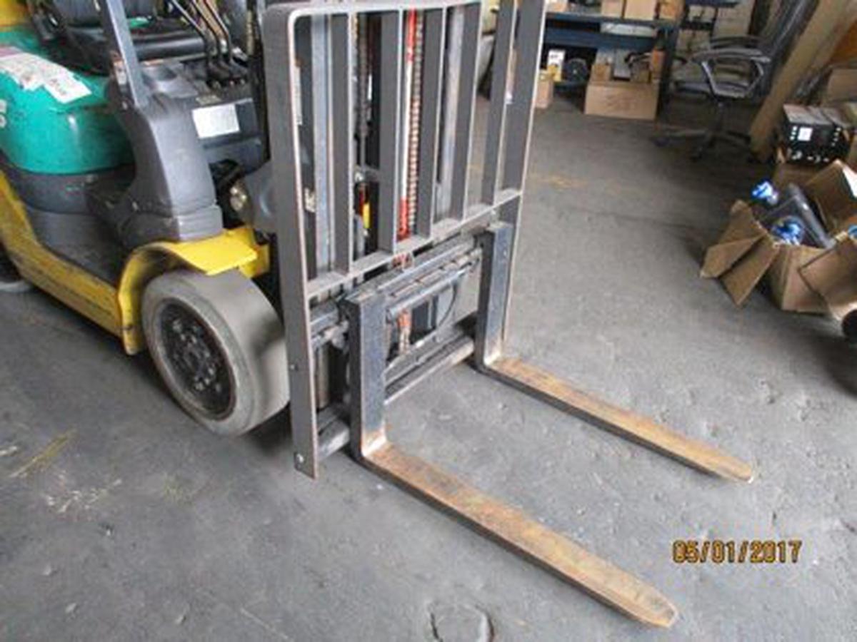 2007 Komatsu FG25ST-16