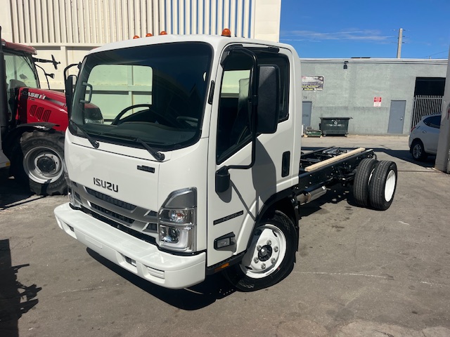 Truck Chassis Isuzu NPR - Gasoline