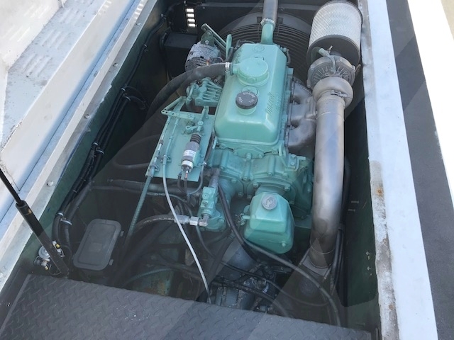 Push Back Tractor S&S GT-1628