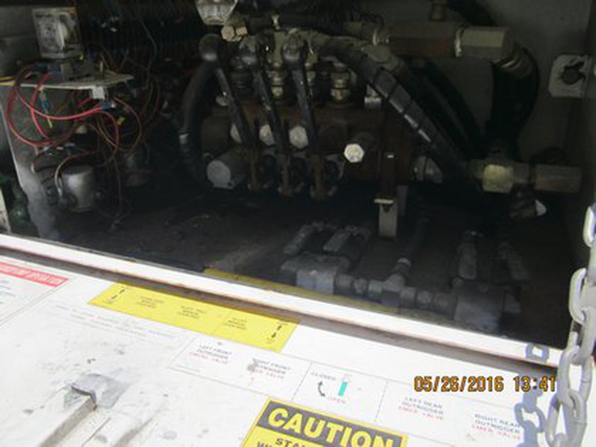 Lift Truck Tesco/ Freightliner ML-5030 / Fl70