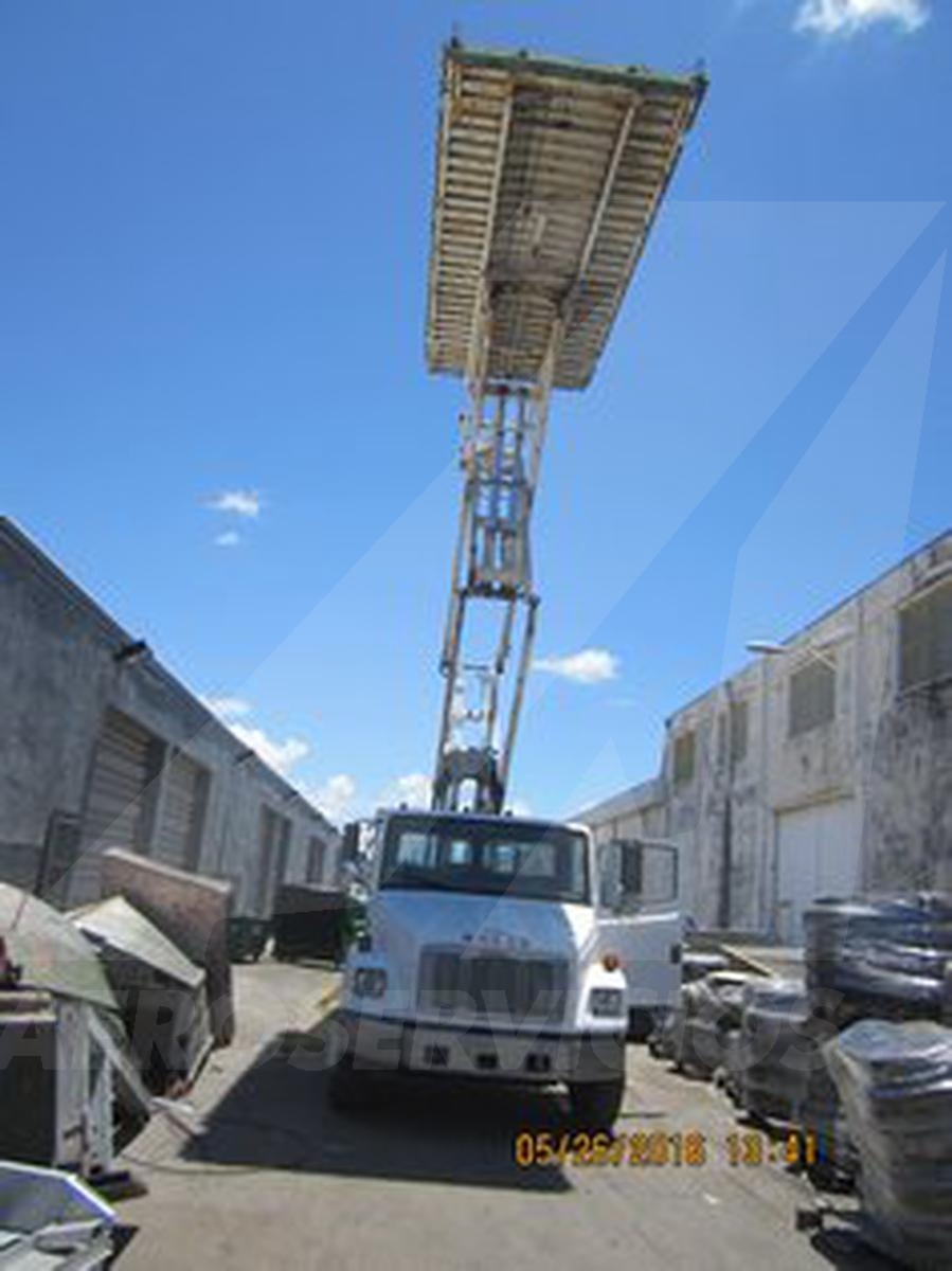 Lift Truck Tesco/ Freightliner ML-5030 / Fl70