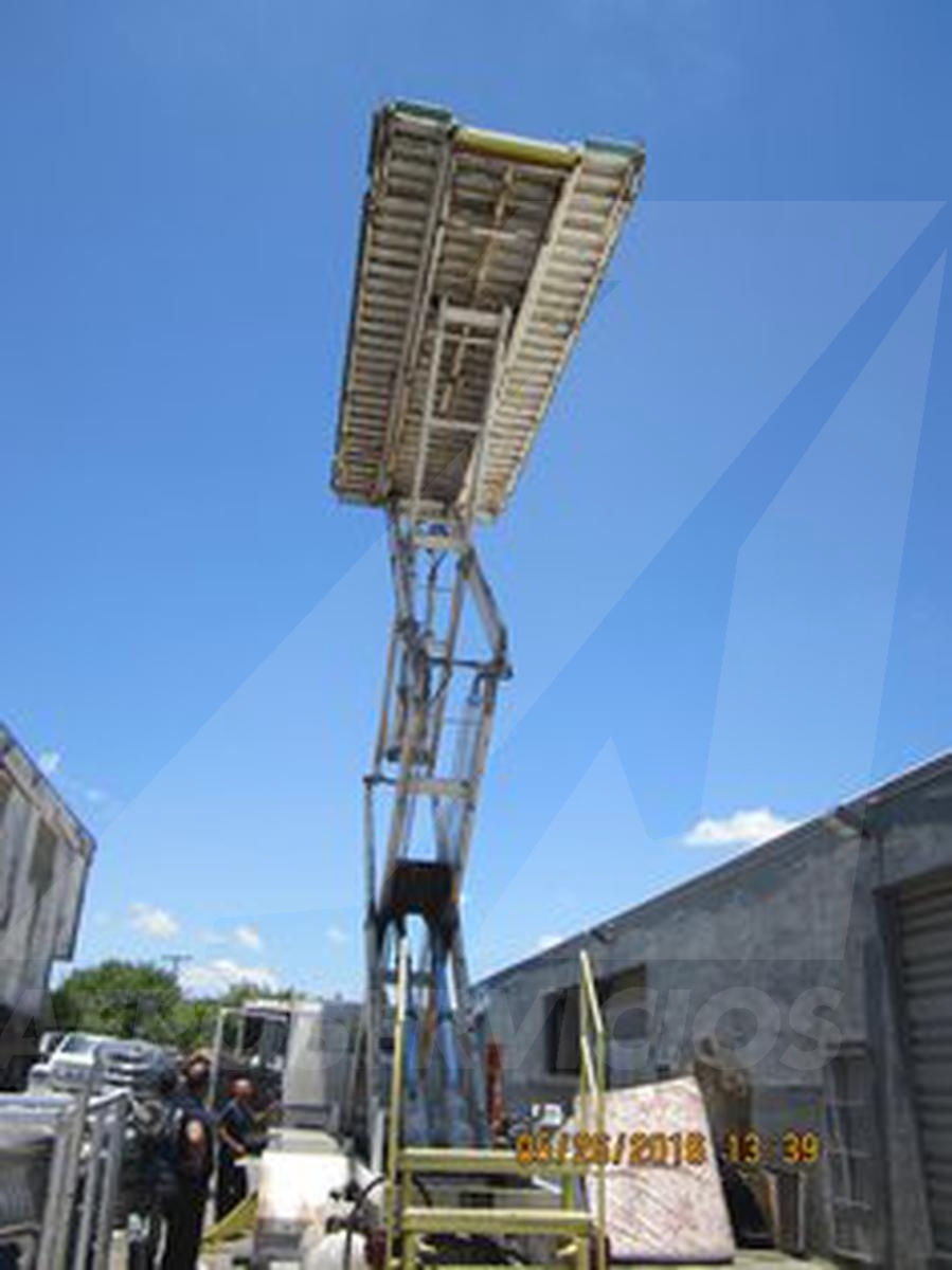 Lift Truck Tesco/ Freightliner ML-5030 / Fl70