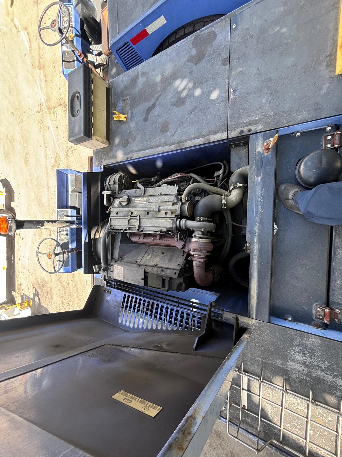 Push Back Tractor FMC B-350