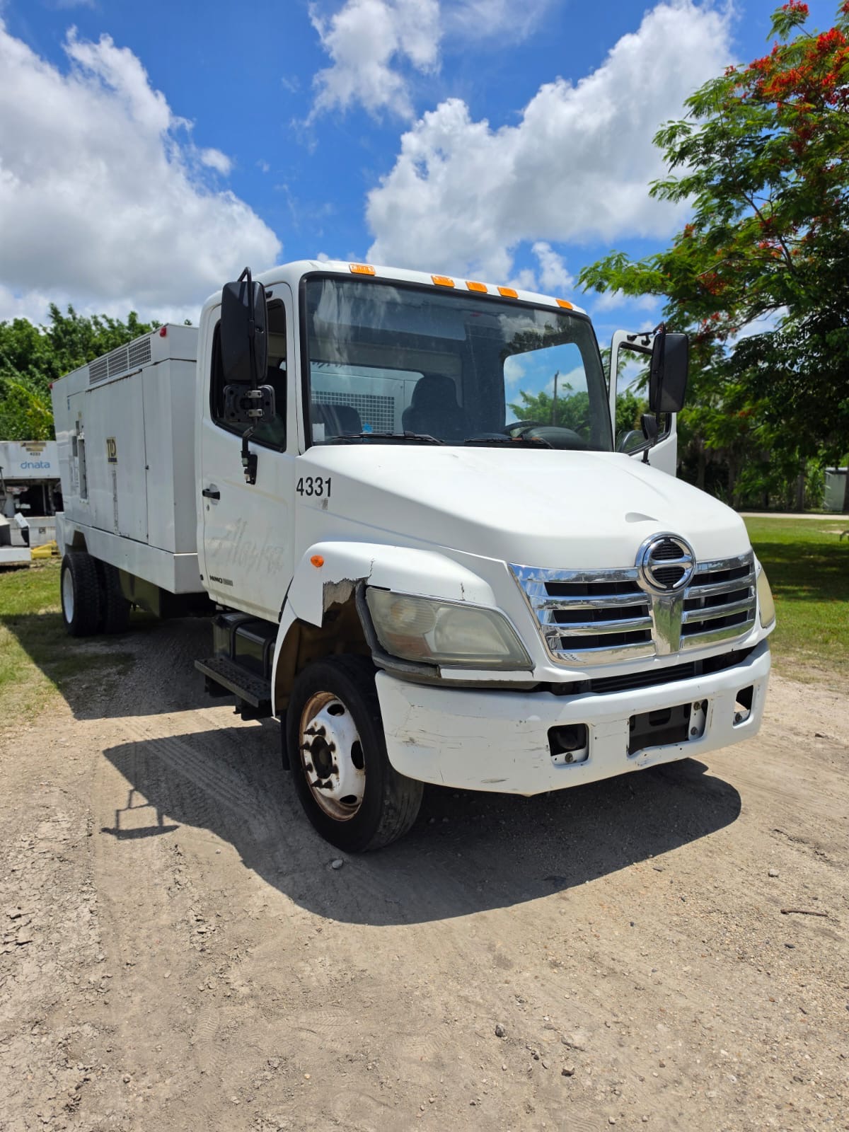Truck Chassis Hino