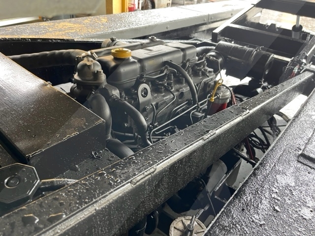 Belt Loader Tug 660
