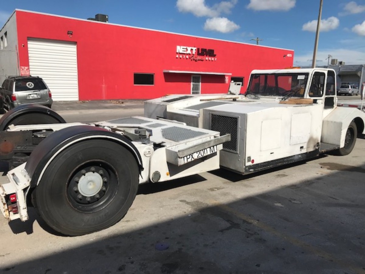 Towbarless Push Back Tractor TLD TPX-200 MT