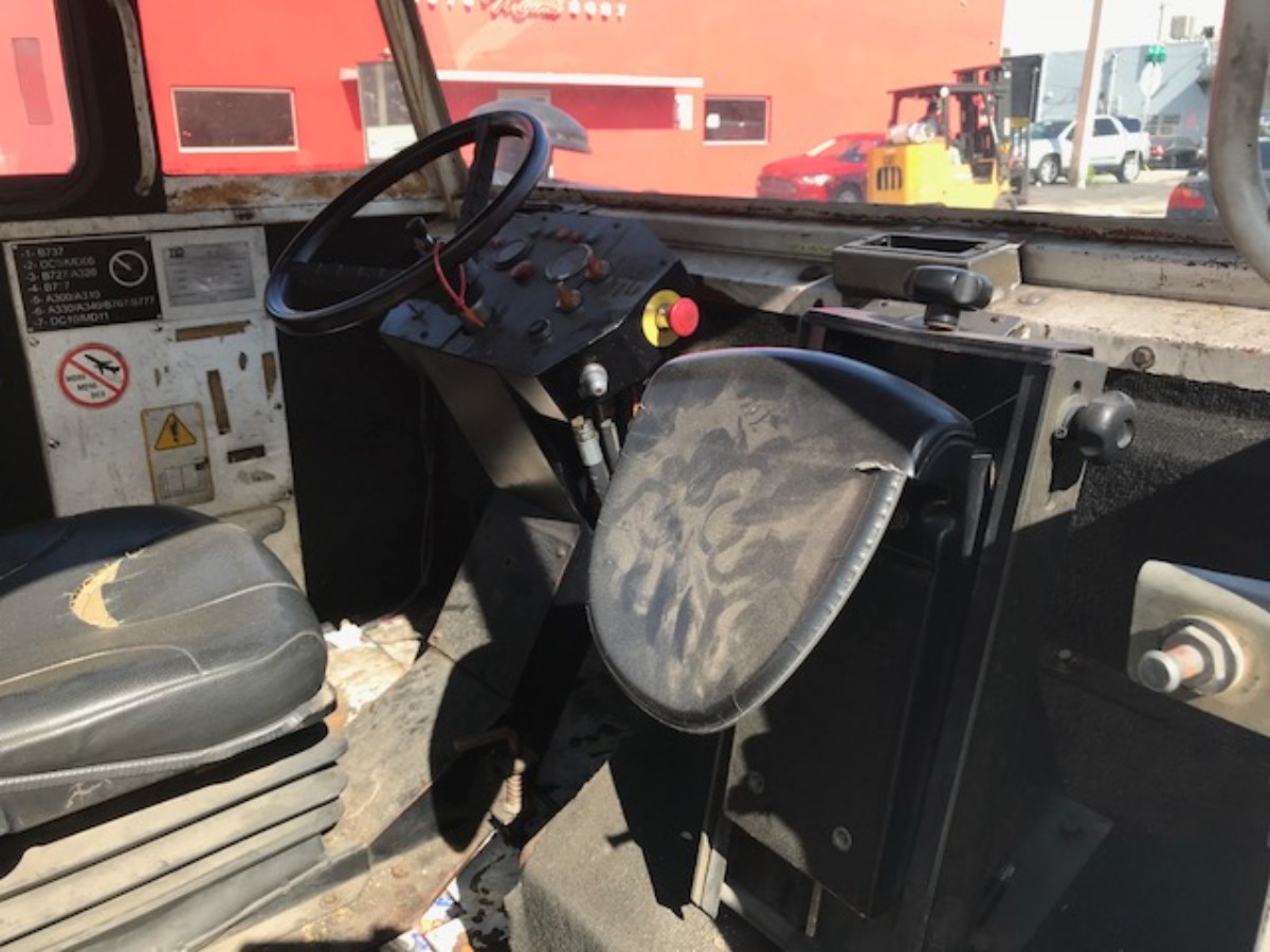 Towbarless Push Back Tractor TLD TPX-200 MT