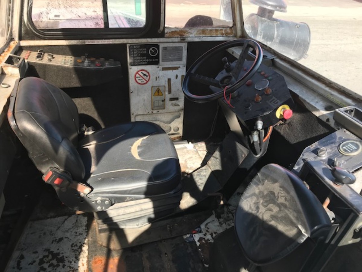 Towbarless Push Back Tractor TLD TPX-200 MT