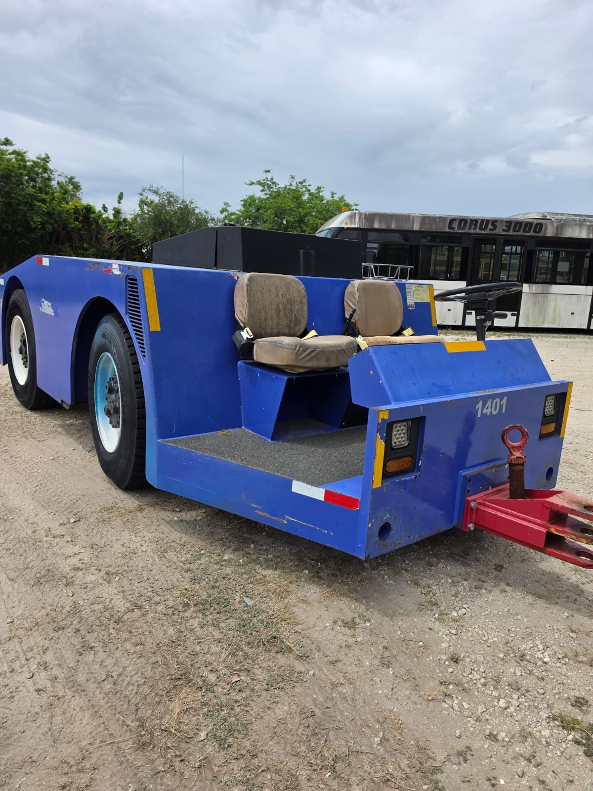 Push Back Tractor FMC B-350