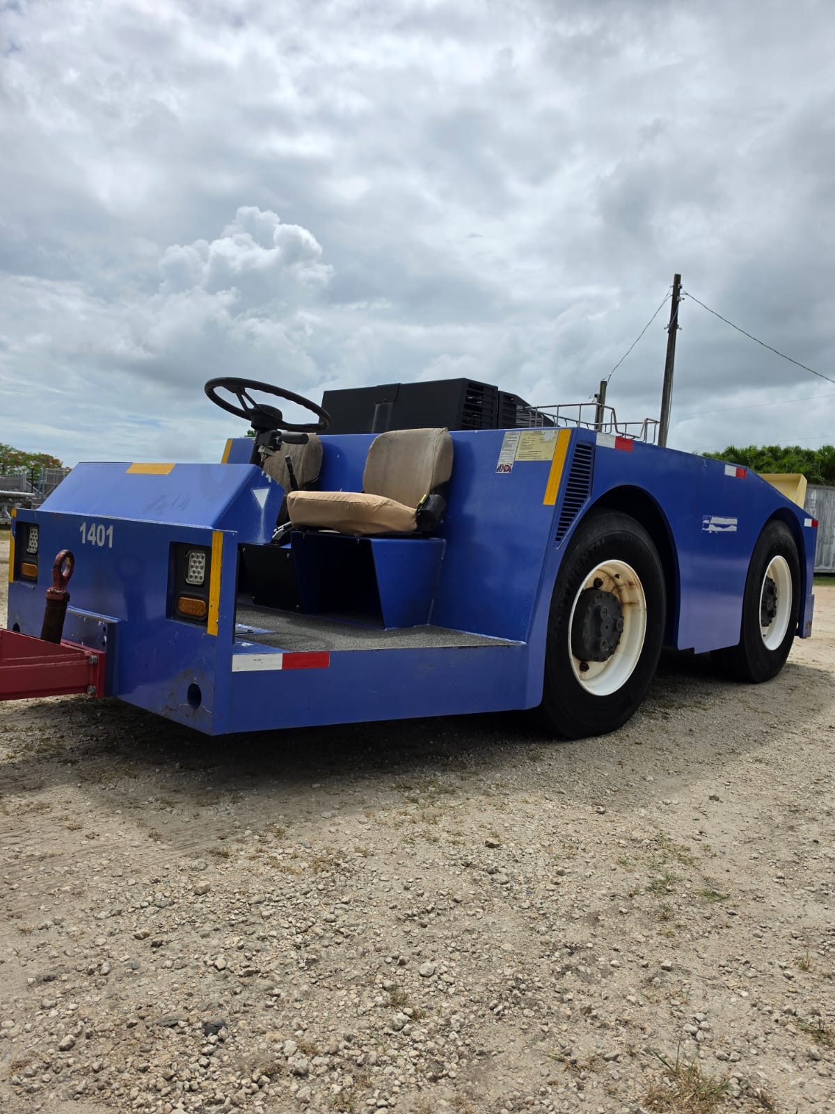 Push Back Tractor FMC B-350