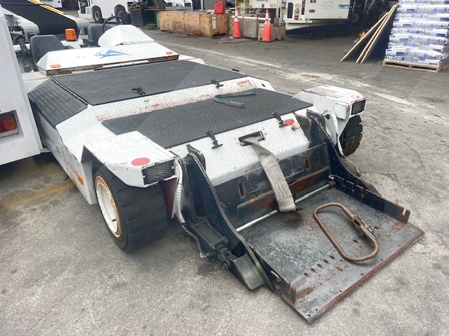 Towbarless Push Back Tractor Lektro AP-8850-SDA