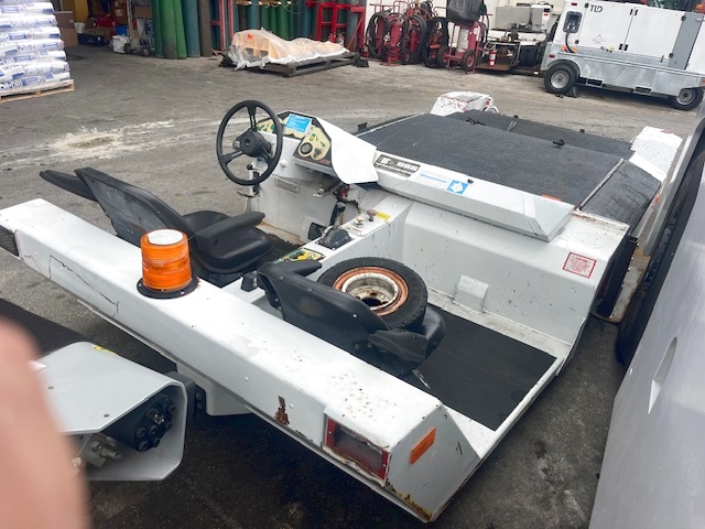 Towbarless Push Back Tractor Lektro AP-8850-SDA