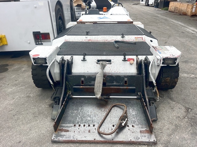 Towbarless Push Back Tractor Lektro AP-8850-SDA