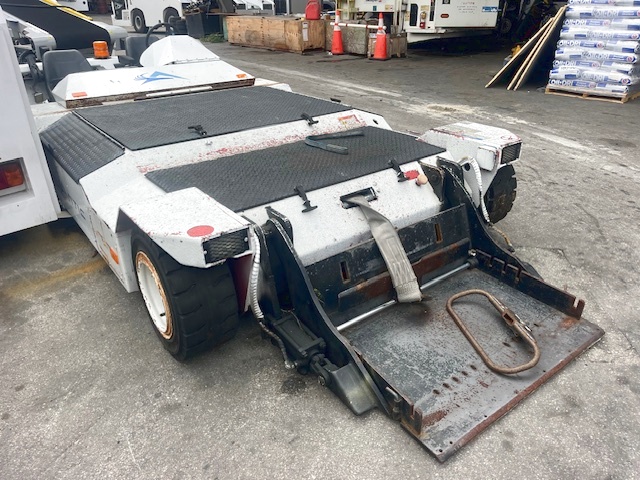 Towbarless Push Back Tractor Lektro AP-8850-SDA