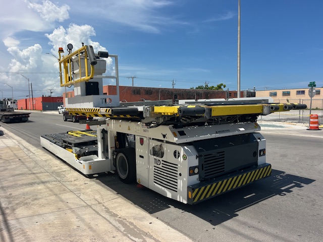Cargo Loader TLD TXL-838 Wide