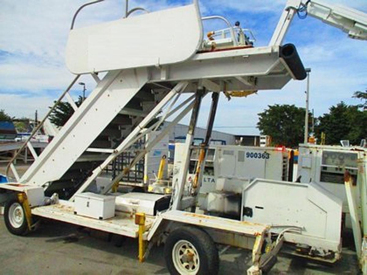 Motorized Passenger Stair Wollard/TLPH 310 DL  - 96/114 in