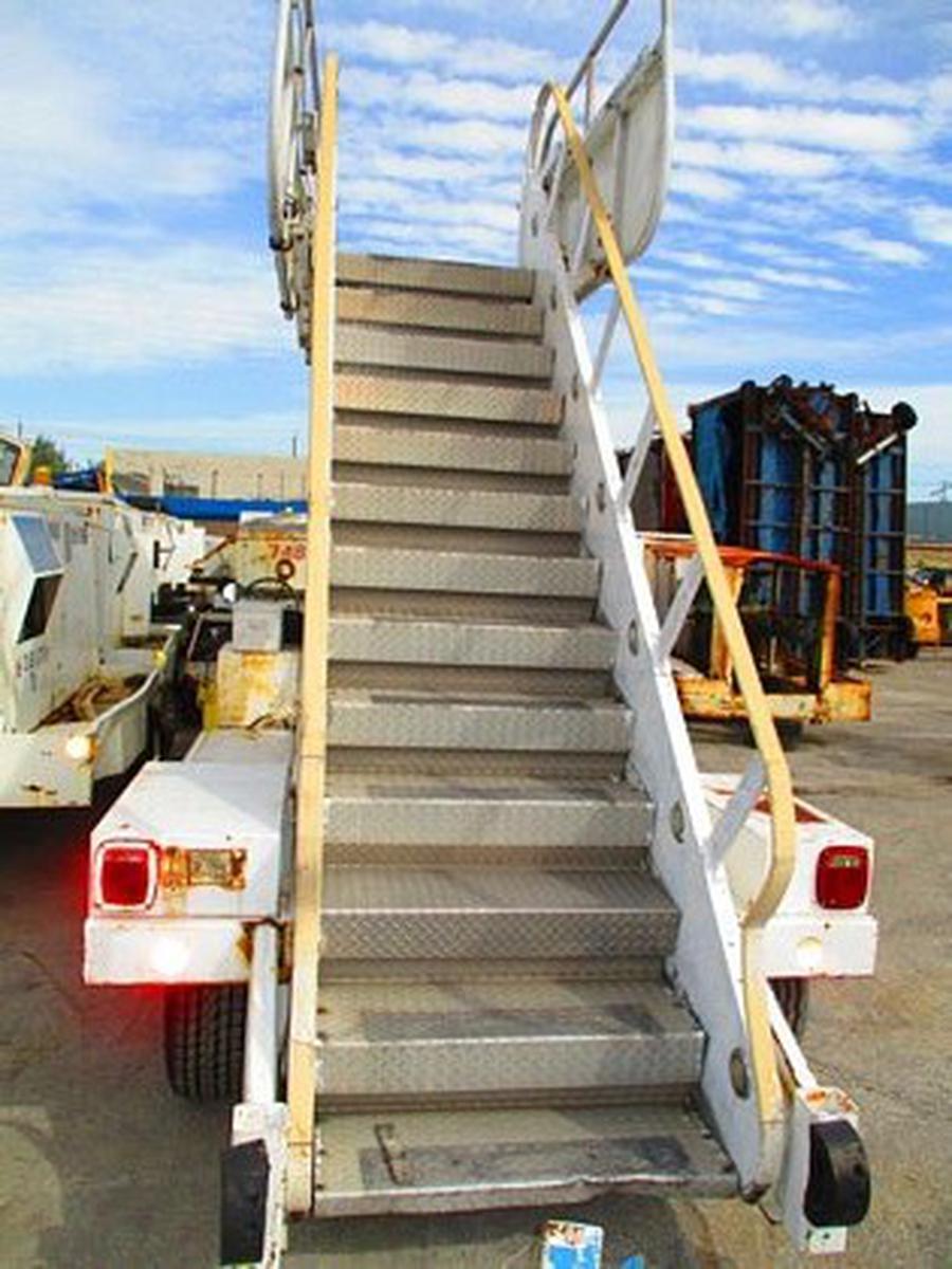 Motorized Passenger Stair Wollard/TLPH 310 DL  - 96/114 in