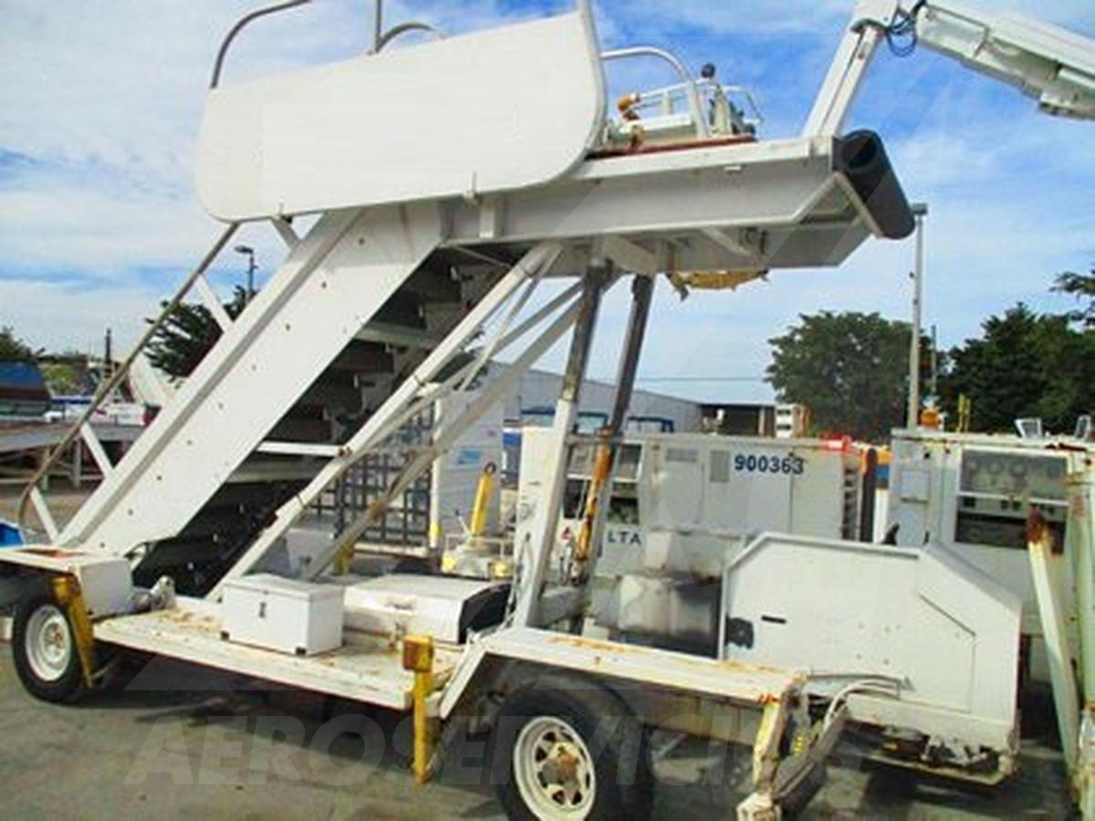 Motorized Passenger Stair Wollard/TLPH 310 DL  - 96/114 in