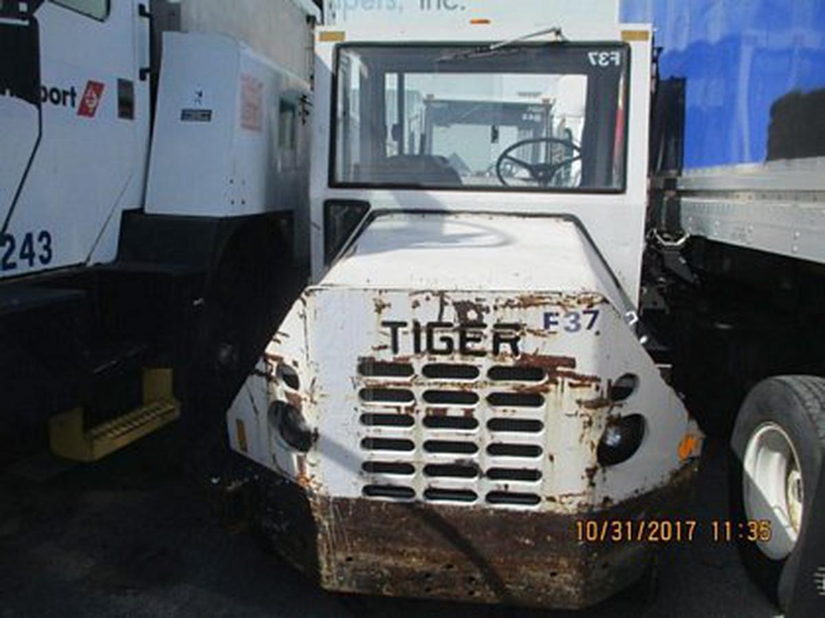 Baggage Tractor TIG-50