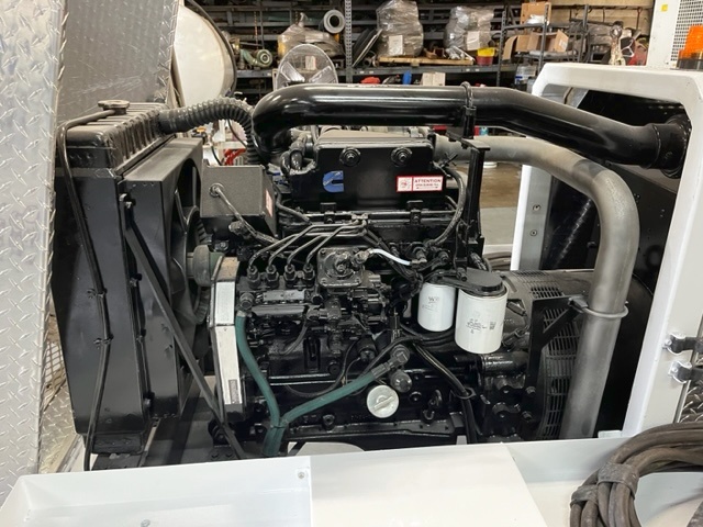 Ground Power Unit TUG 400/60 - 60 kVA+ 28.5 VDC