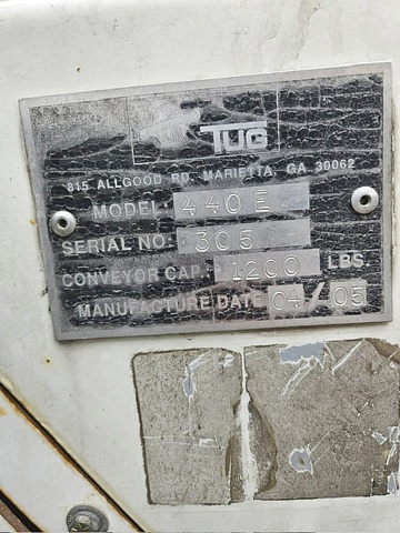 Belt Loader Tug 660E