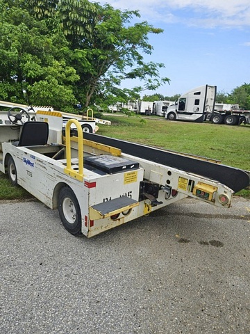 Belt Loader Tug 660E