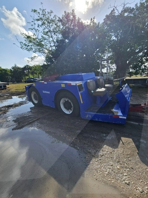 Push Back Tractor FMC B350E
