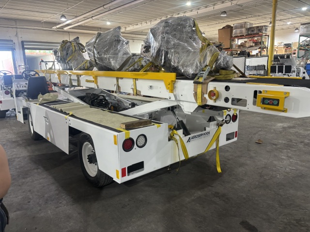Belt Loader Tug 660